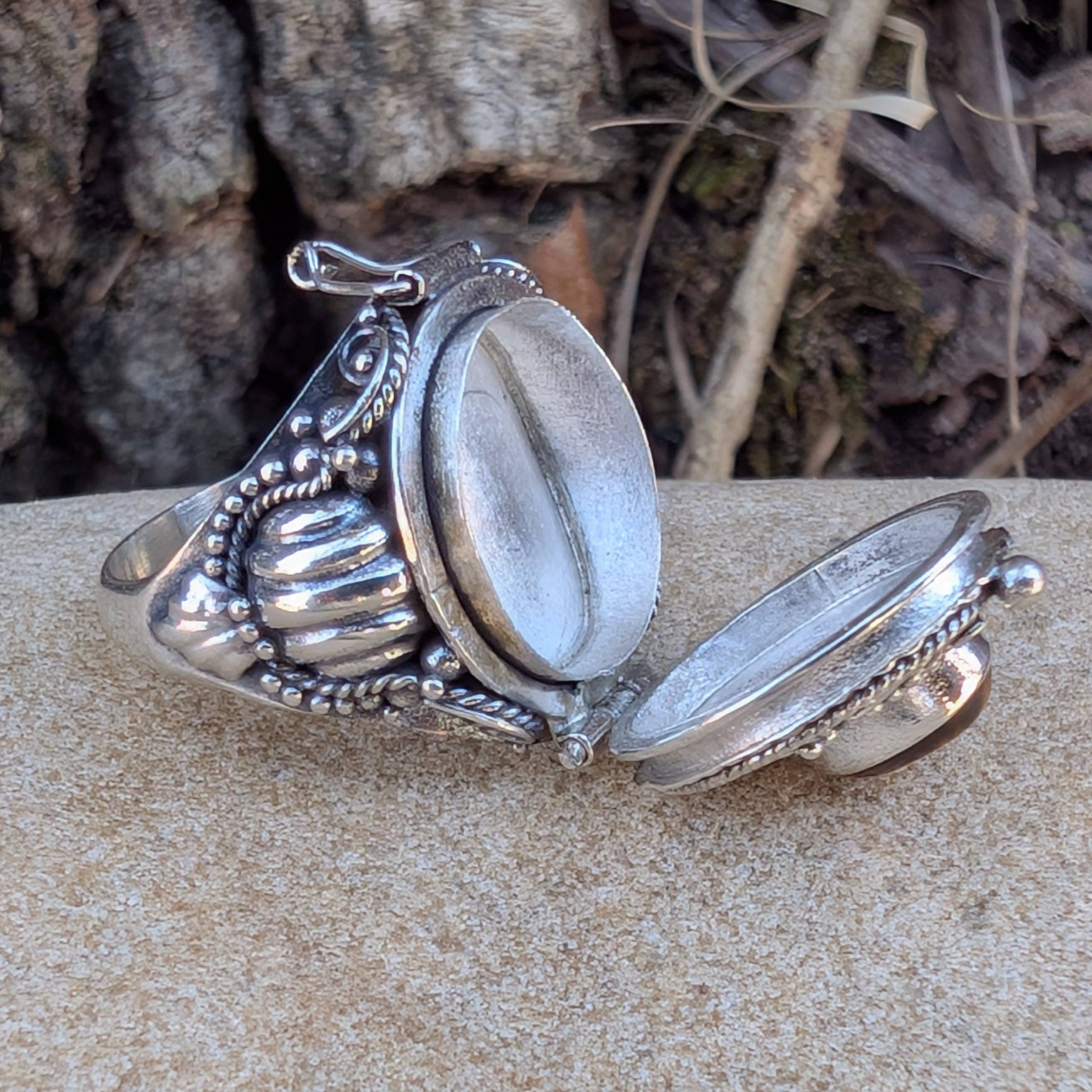 Medieval Eye - Gemstone Poison Box Locket Ring in Sterling Silver: Tiger Eye / 7
