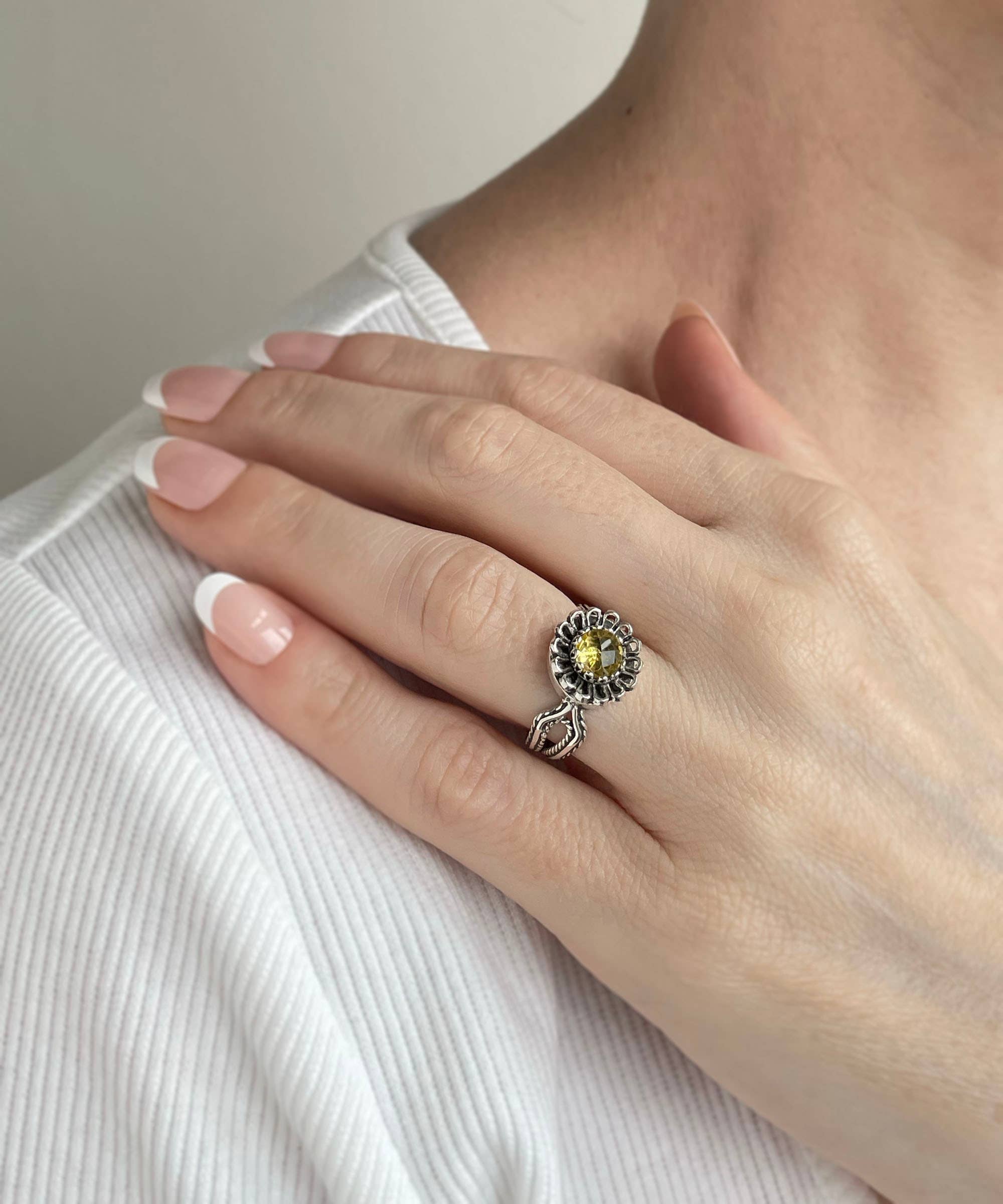 Art Dainty Citrine Gemstone Women Silver Ring: 7
