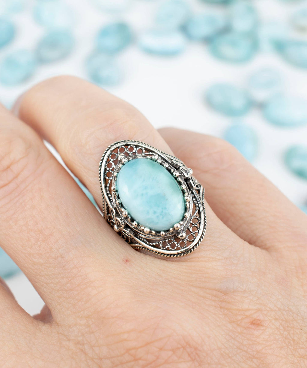 Art Larimar Gemstone Woman Sterling Silver Ring: 7