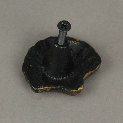 Set of 6 Gold Cast Iron Scallop Sea Shell Drawer Pulls